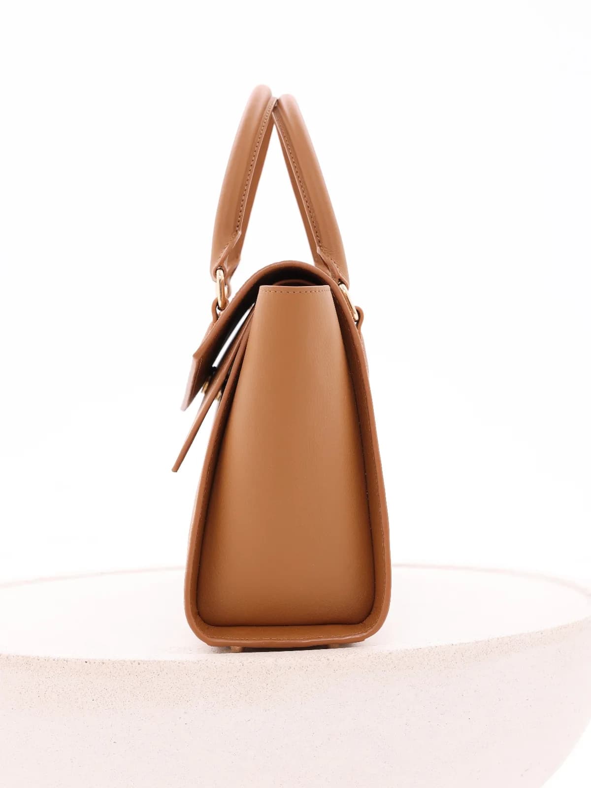 Handbag ÉdÉ side profile showing depth and structure